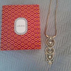 Stella and Dot Havana Pendant Necklace